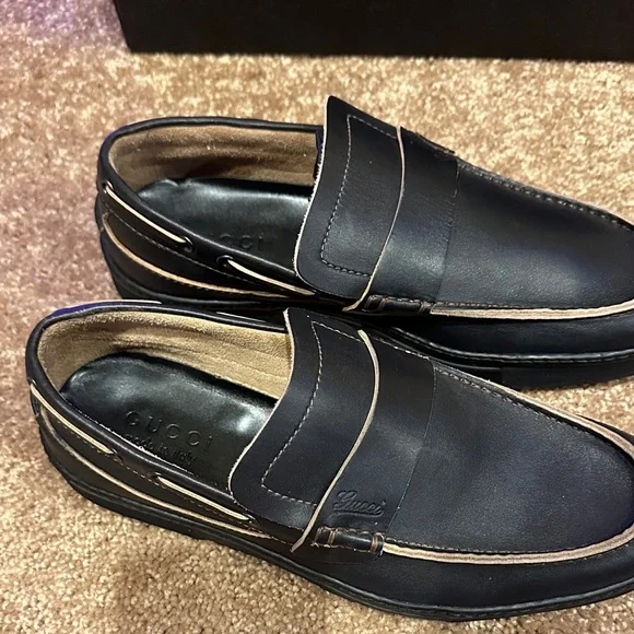 Gucci Men's Black Leather Slip-On Loafers - Picture 3 of 14